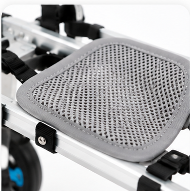 Breathable mesh seat support close-up